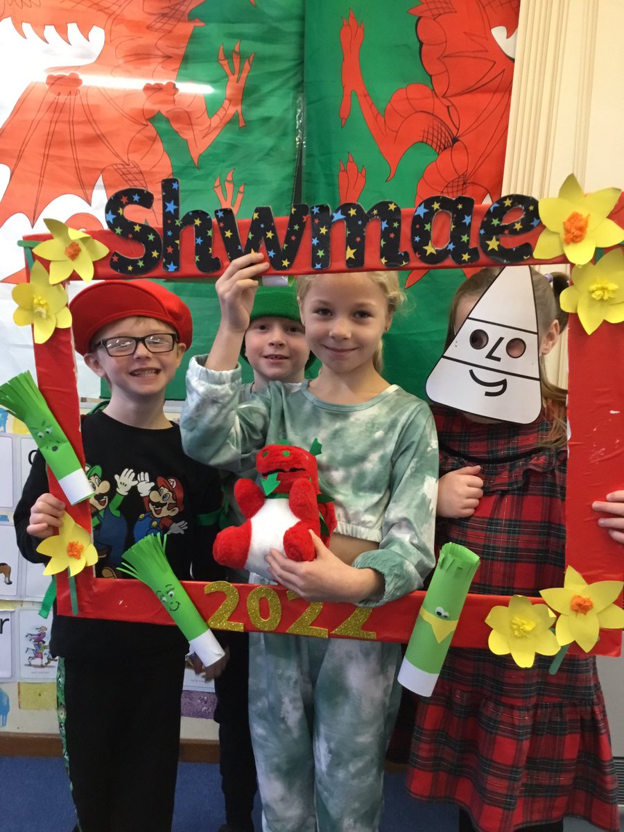 CrynalltPrimary's tweet photo. Shwmae Su’mae #cryp2 #cryp3 #crypLanguage#CrypEthicalInformed https://t.co/KIqvqP6tHj