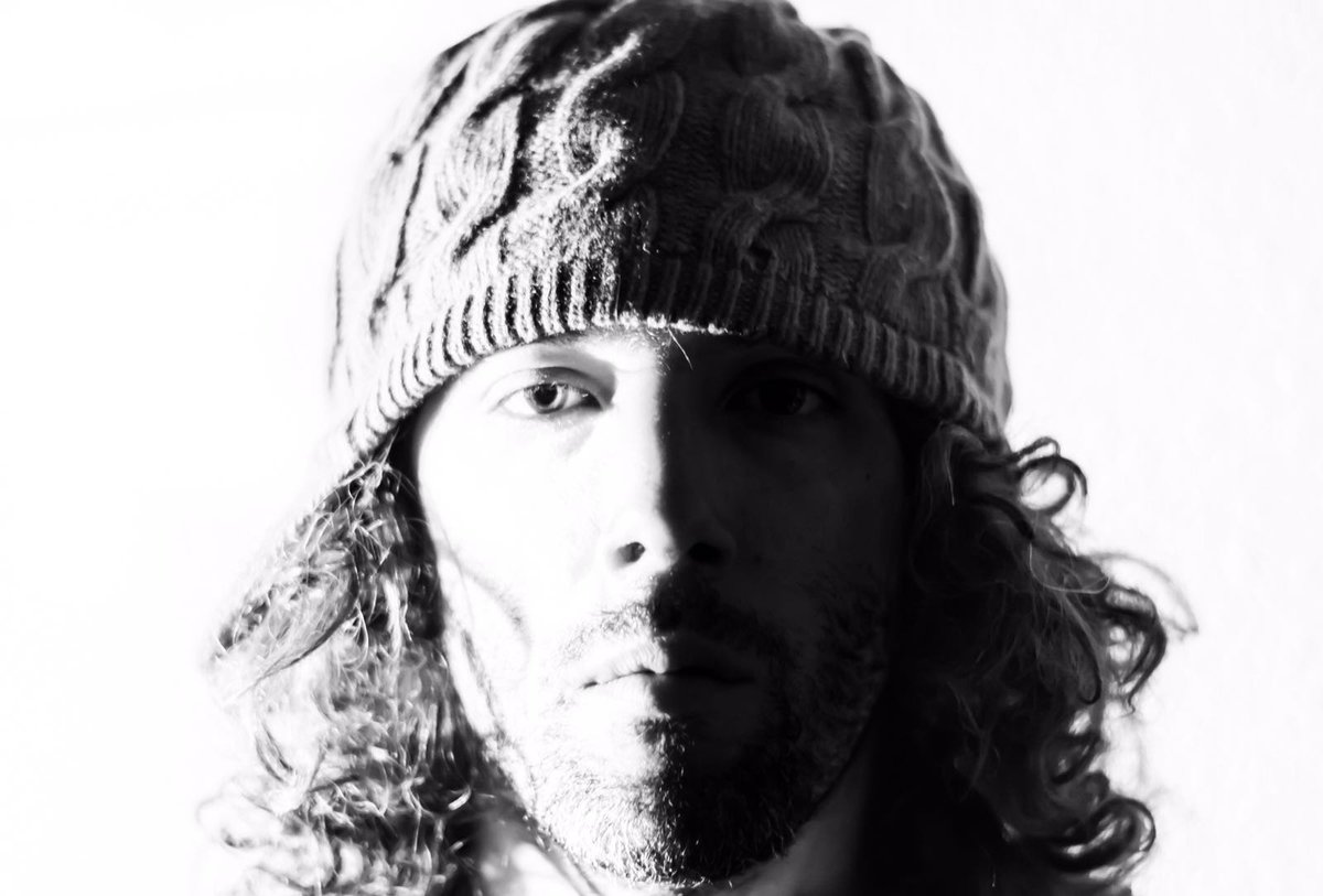 PlanetaMontana's tweet photo. 🎙️🏔️¡Pues ya está aquí! Se vienen a Planeta Montaña by @Huesca_LaMagia , en @ivoox, dos tipos singulares:
1⃣ Gonzalo Fernández que buscó la cima del Manaslu para bajarlo sobre sus esquís.
2⃣ Un fotógrafo de excepción @Yhabril 
https://t.co/tuqgnofF67 https://t.co/nso0KdcZpH