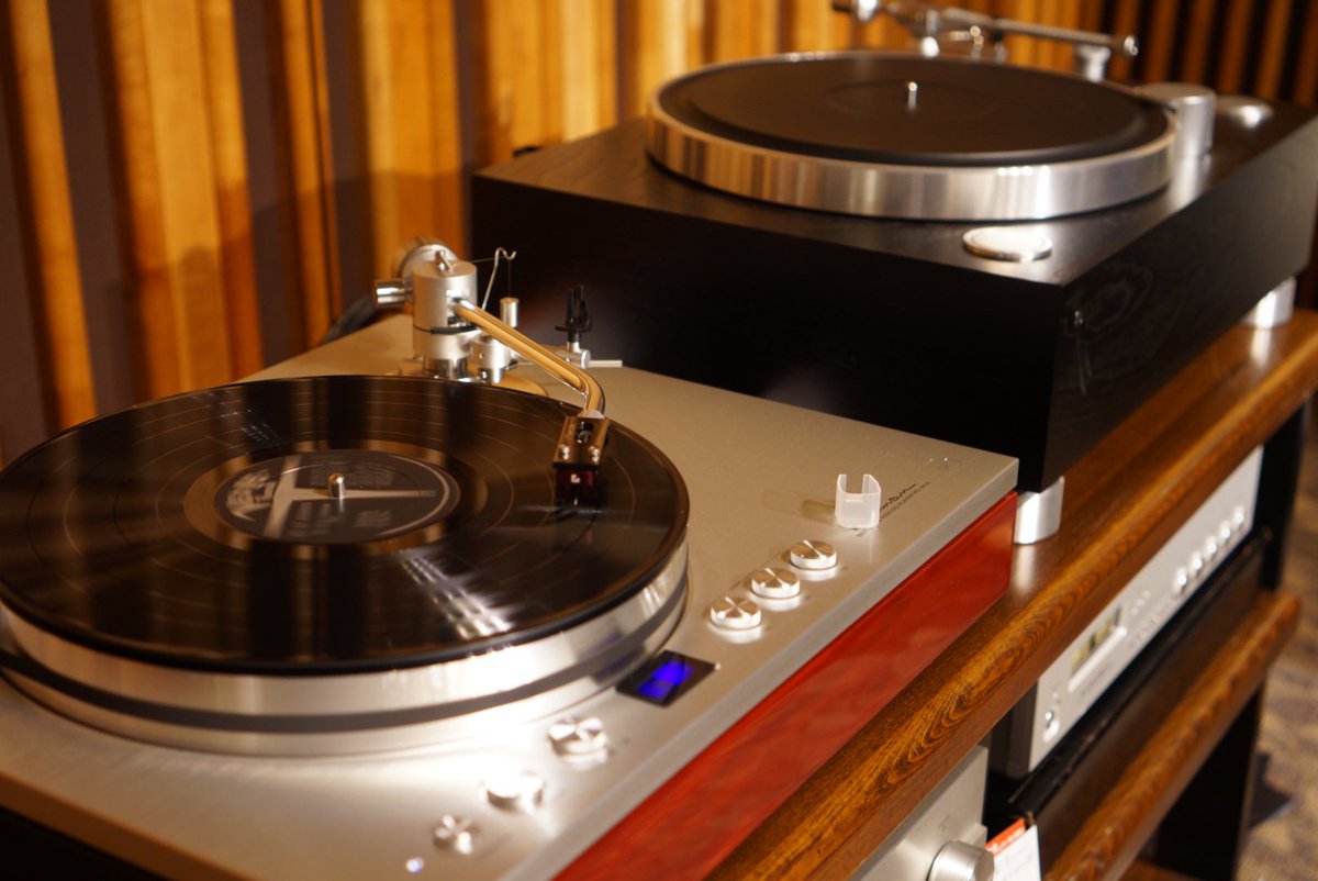 soundhunter1940's tweet photo. 本日より22日(土)まで『秋のレコードプレーヤーフェア』開催です！

#LUXMAN のフラッグシップモデル #PD191A をはじめとして、#YAMAHA #GT5000 や #TechDAS #AirForceVPremium 、#Linn  #LP12 などさまざまなレコードプレーヤーをお聴きいただけます！

秋の夜長にアナログはいかがでしょうか？ https://t.co/hSv6J0VxkN