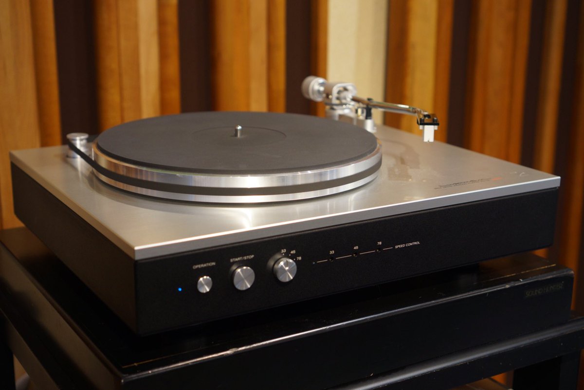 soundhunter1940's tweet photo. 本日より22日(土)まで『秋のレコードプレーヤーフェア』開催です！

#LUXMAN のフラッグシップモデル #PD191A をはじめとして、#YAMAHA #GT5000 や #TechDAS #AirForceVPremium 、#Linn  #LP12 などさまざまなレコードプレーヤーをお聴きいただけます！

秋の夜長にアナログはいかがでしょうか？ https://t.co/hSv6J0VxkN