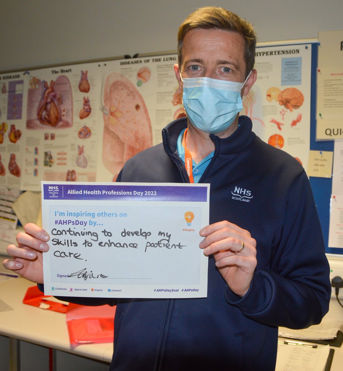 JubileeHospital's tweet photo. #AHPsDay2022
Radiographers are part of a multi-disciplinary team (MDT). As part of your clinical care, there is a 95% chance you will meet a radiographer during your pathway, sometimes more than once!
#TeamJubilee https://t.co/3s5g7cUoIa