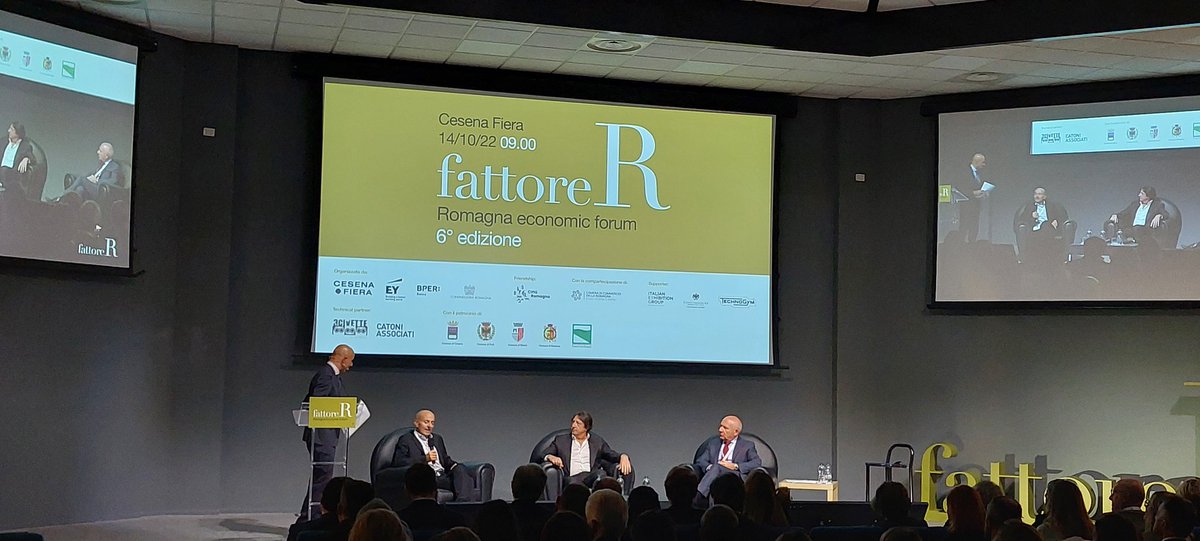 Al via la prima tavola rotonda. Luca Bora Ad Indel B, Gianvito Rossi brand moda, Sergio Lorenzi Dg di Elfi.
#FattoreR