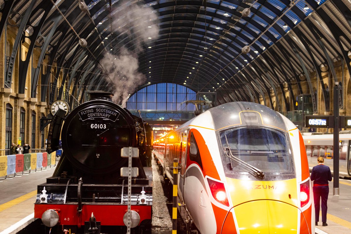 #FamilyReunion LNER style.🥰