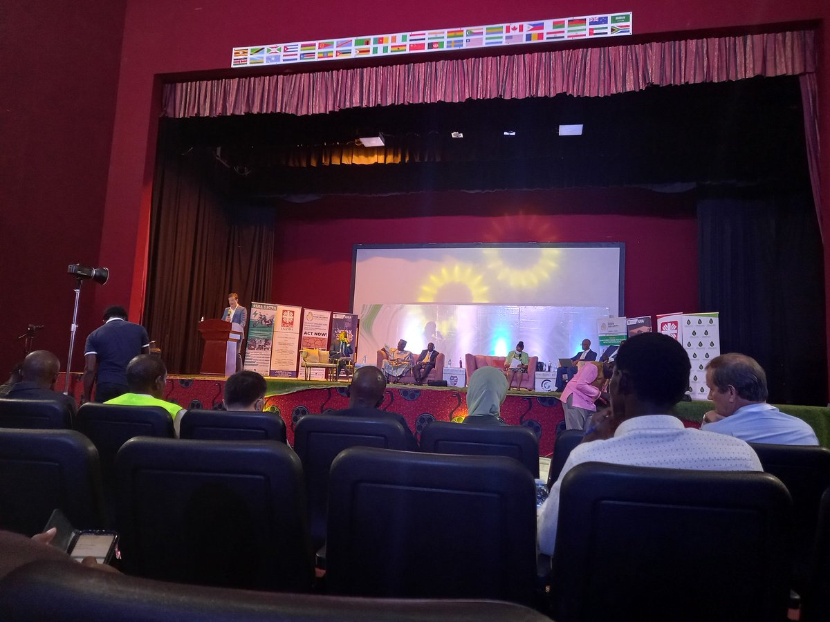 FOwujjo's tweet photo. VC @MbararaUST @iuea_uganda @climateactionEA 
#EAFoodSecurityExpo22 https://t.co/eHDr9ja918
