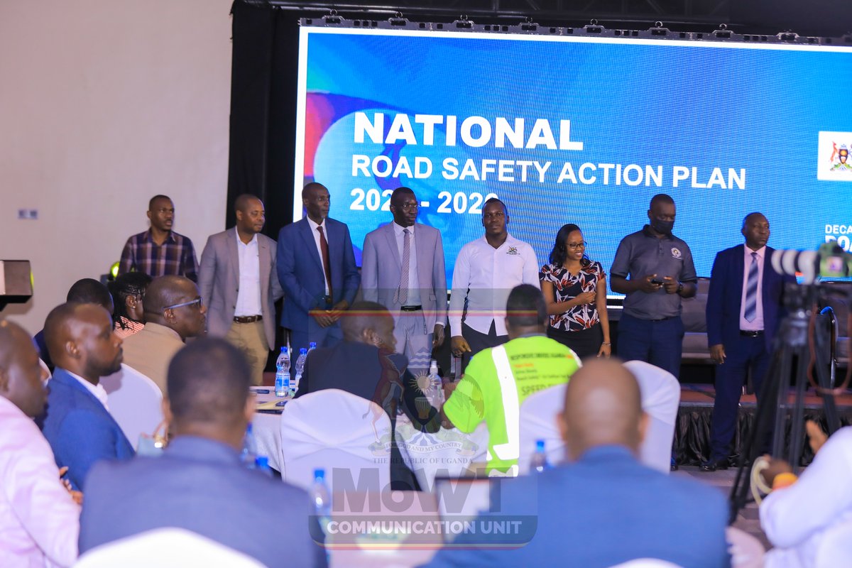 MoWT_Uganda's tweet image. REDUCING ROAD TRAFFIC DEATHS AND INJURIES BY 50% BY 2030 through:
🖊️Safer roads through design &amp;amp; road safety audits
🖊️Enforcement of Road traffic regulatory framework
🖊️Strengthening planning, implementation &amp;amp; coordination of road safety interventions.

#RoadSafetyUg