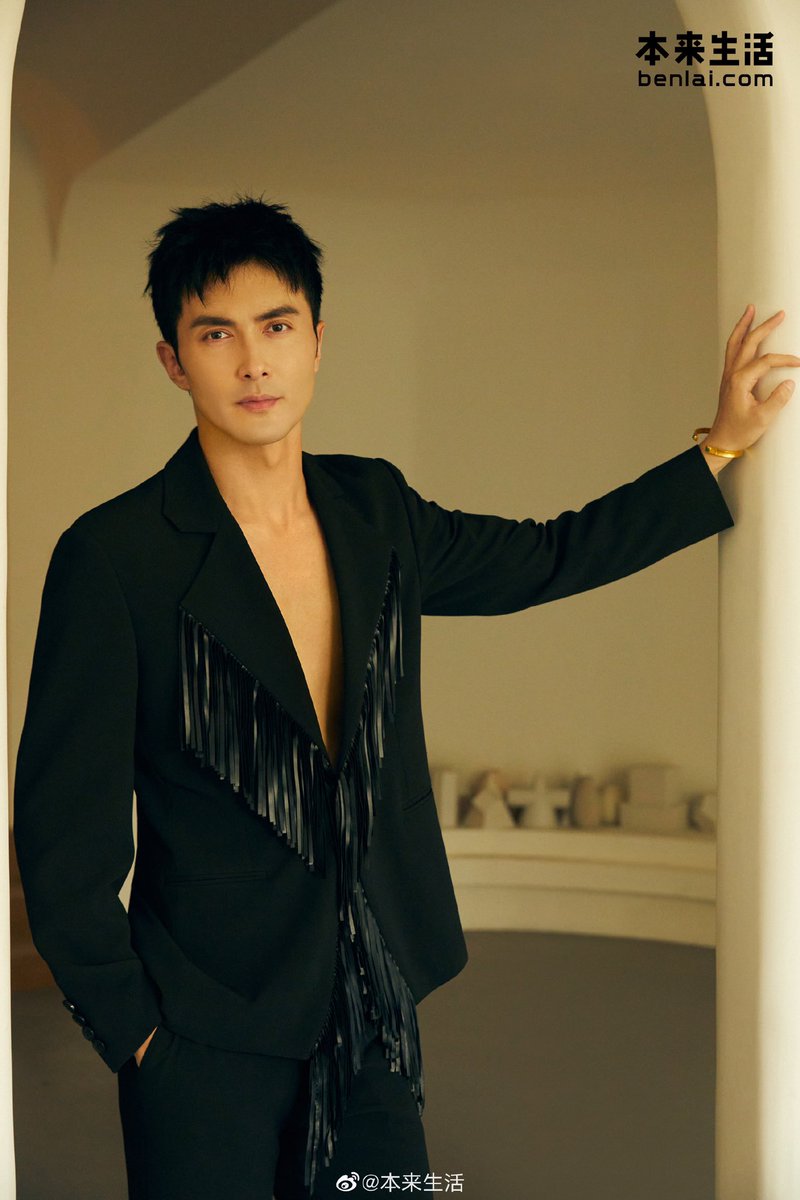 JNocturnes's tweet photo. กรี๊ดดดด หล่อมาก 
เกาเหว่ยกวง ถ่ายแบบแมกกาซีน《本来生活 》ฉบับเดือนตุลาคม หล่อออ ออร่า มีเสน่ห์มากกก (1)

𝘎𝘢𝘰 𝘞𝘦𝘪𝘨𝘶𝘢𝘯𝘨 𝘟 本来生活

#เกาเหว่ยกวง #GaoWeiguang 
#高伟光 #VengoGao https://t.co/IQZnpBGGYD