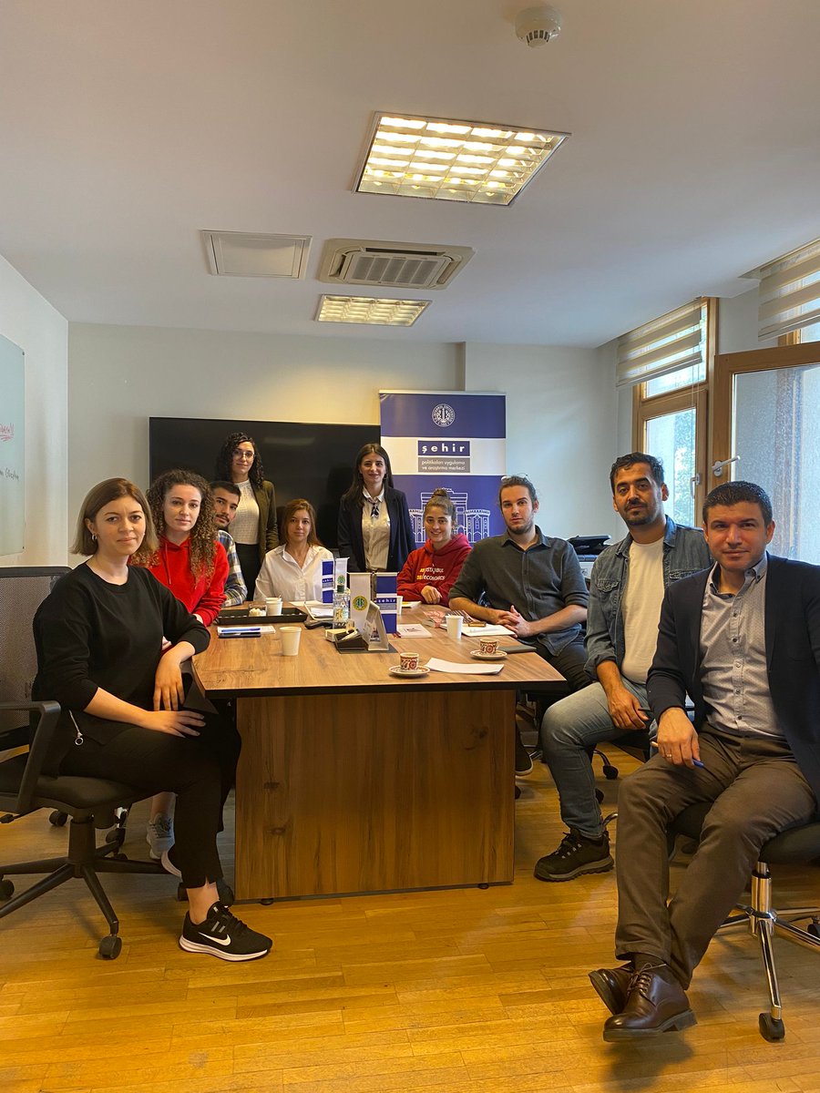 Yeni dönemi, yeni üyelerimizle açıyoruz 🎉

Aramıza katılan 
🔺 6 Doktora
🔺 2 Lisans öğrenci asistanımızla 
Önümüzdeki dönemde gerçekleştireceğimiz yeni projeleri tartıştık ✍🏻📝

<a href="/istanbuledutr/">İÜ</a>  <a href="/iusksdb/">İÜ SKS</a>