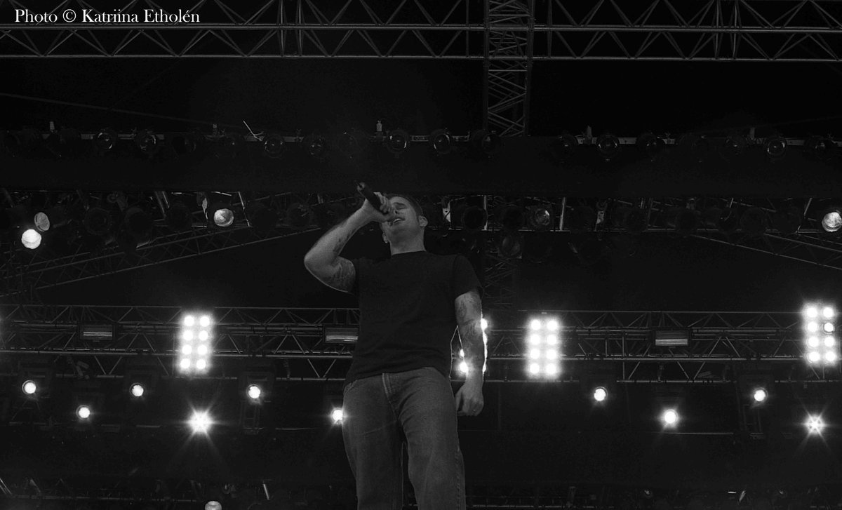FromBrazier's tweet photo. My first blog post was released on 14 Oct 2018. It was about #DropkickMurphys. Please check: https://t.co/MxezDIemDH.
I've seen them 6 times and photographed them at 4 gigs. These are from #ÉlyseeMontmartre on 28 April 2006 and #Ankkarock festival, Finland, on 5 August 2006. https://t.co/1vybpEeghj