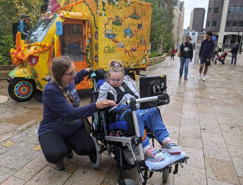 GivingVoiceUK's tweet photo. #KellysTop5
Number 4: Everyone needs to be on the same page for successful communication. #PwRS need a #SLT who is on board to get a device, willing schools to support learning through #AAC, and family and carers to be trained in #Modelling. #RettSyndrome https://t.co/IFukpvgb6P
