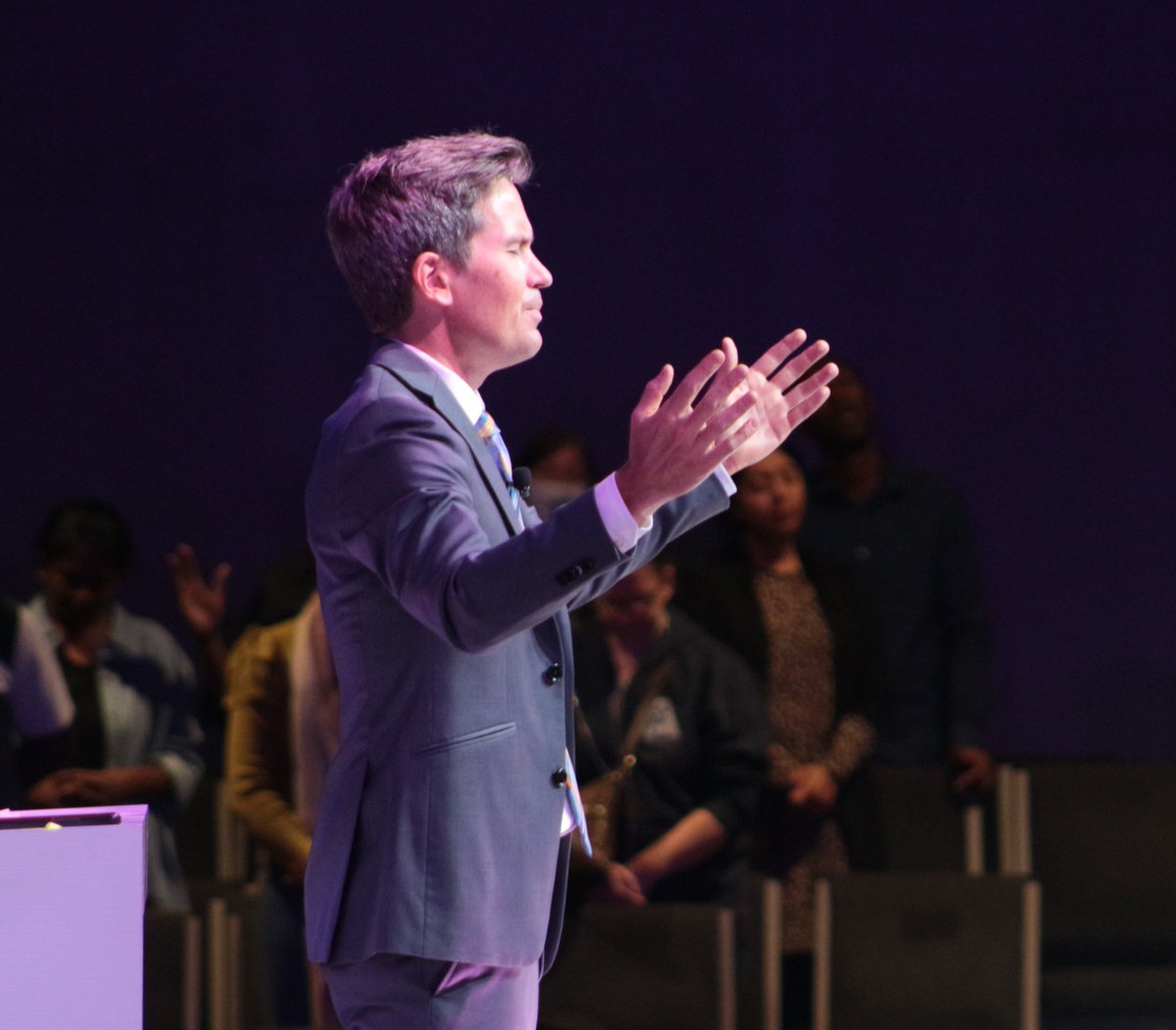 CelebrationTOR's tweet photo. "When our gifts work together, we become a channel for others to experience the love of God. Be a conduit of God's love for others. Service is not meant to be a burden; it is meant to be a joy."   Pastor Nathan Thurber https://t.co/QOH1Woru6S