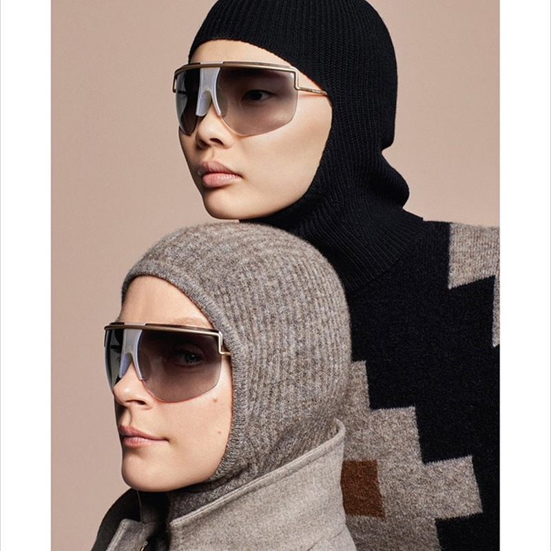 designscene's tweet photo. Top models #JessicaStam, #MatyFall, #RianneVanRompaey and #SherryShi star in #MaxMara’s FW22 campaign lensed by photographer #EthanJamesGreen