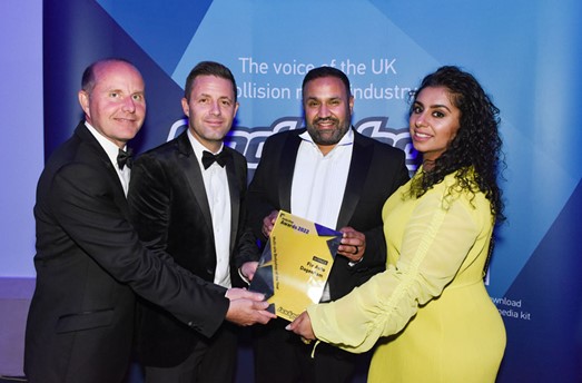 abpclub's tweet image. .@fixautodagenham share the @bodyshopmag Multi-Site Bodyshop of the Year Award with fellow finalist, @FixAutoSlough

abpclub.co.uk/bodyshop-news.…