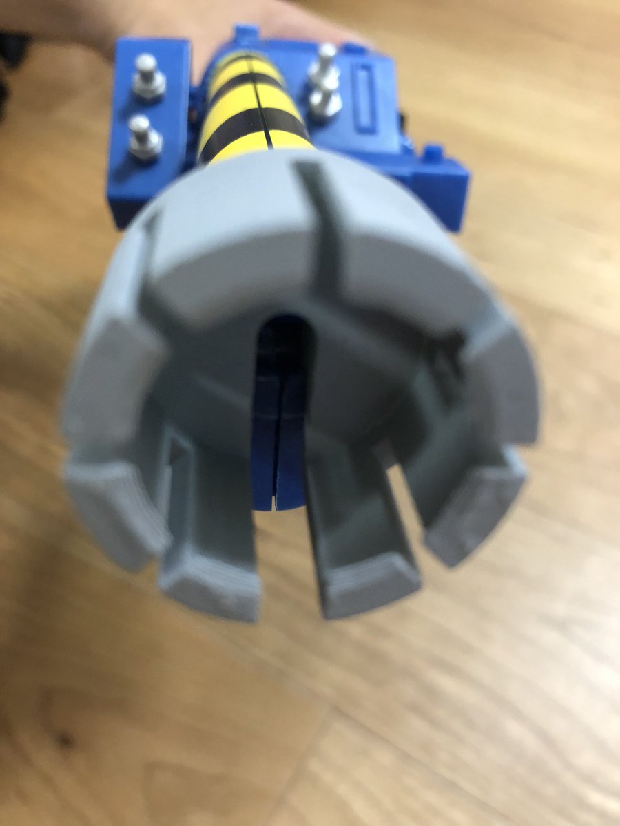 mu4ma6's tweet photo. ホースコネクト ここが難関だったので上手くいってよかった。 #プロトンガン #protongun #キッズパック #kidspack #プロトンパック #protonpack #ゴーストバスターズ #Ghostbusters https://t.co/RnWuMu0owf