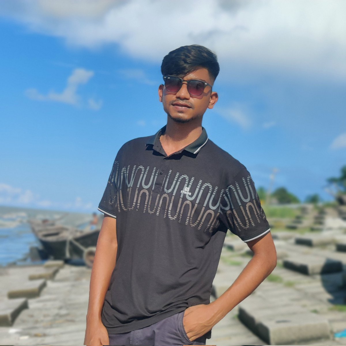 Shopon2235's tweet photo. #NewProfilePic https://t.co/eNGHqBWf3K