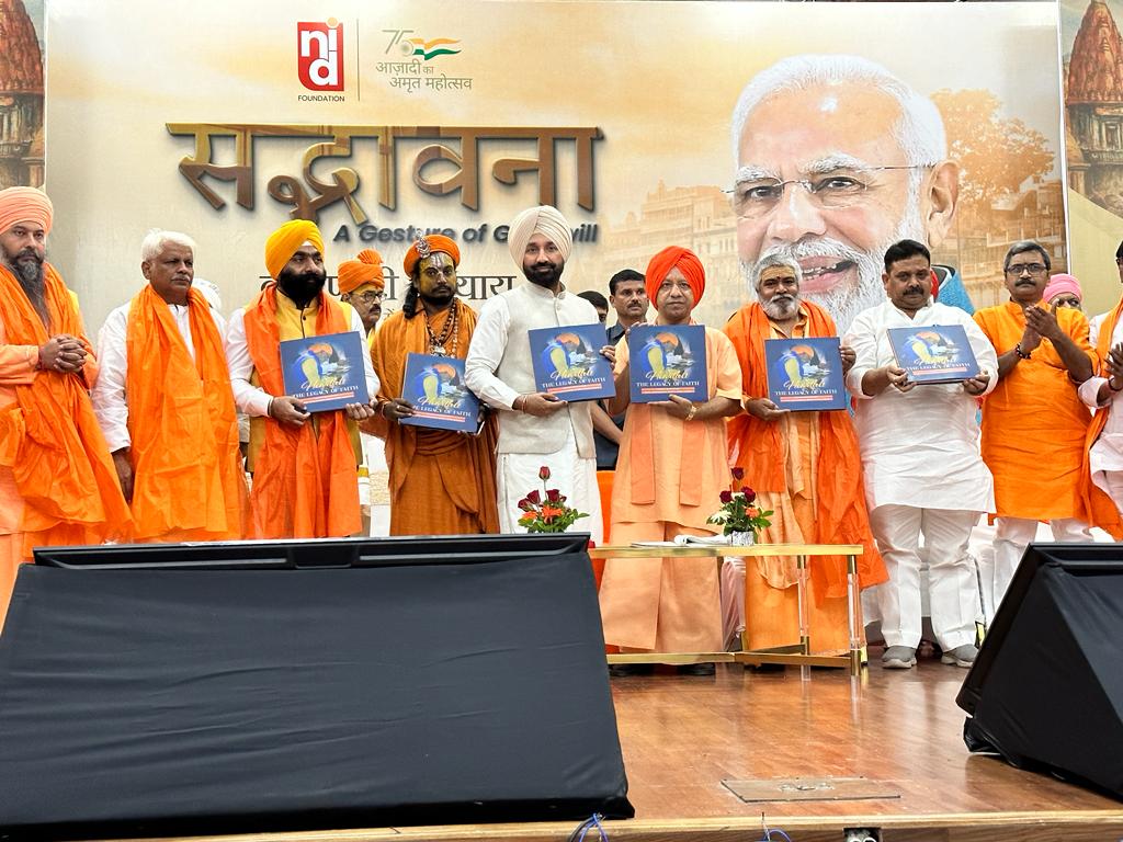 satnamsandhuchd's tweet image. Celebrating the contributions of Shri @narendramodi Ji, we launched two books Modi@20:Dreams Meet Delivery &amp;amp; Heartfelt:The Legacy of Faith. We wholeheartedly thank @myogiadityanath Ji for his presence 

#Sadbhavanavaranasi