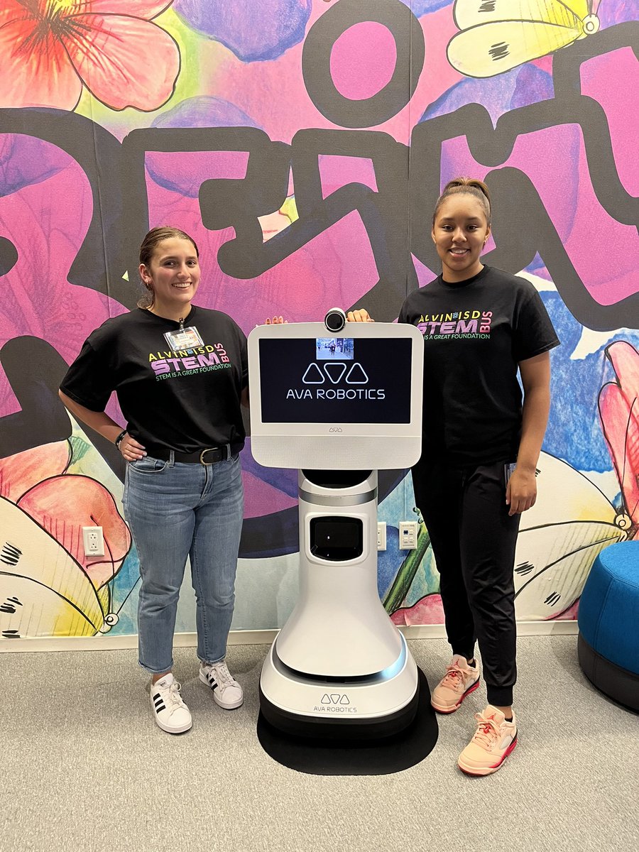 AlvinISD's tweet photo. Amazing time showcasing the @AlvinISDSTEMBus to @HP staff &amp;managers! Our STEM Bus High School Interns did an awesome job showcasing it and networking with the HP staff while touring their headquarters. Grateful for these opportunities for our students to learn about STEM careers! https://t.co/Xq9AUlV5JT