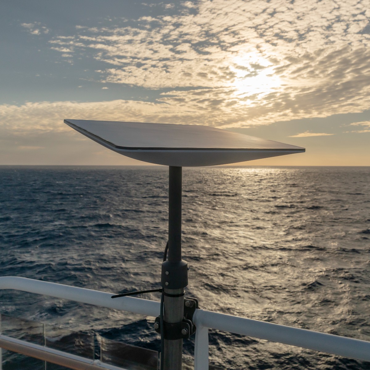HX Hurtigruten Expeditions (@hx_expeditions) on Twitter photo We’re thrilled to be the first cruise line in the world to implement <a href="/SpaceX/">SpaceX</a> broadband <a href="/SpaceXStarlink/">SpaceX Starlink 🛰 Commentary</a> across our entire fleet. In collaboration with <a href="/SpeedcastGlobal/">Speedcast</a> we'll provide guests and crew free high-speed, low-latency connectivity while exploring.
press.hurtigruten.com/pressreleases/… We’re thrilled to be the first cruise line in the world to implement <a href="/SpaceX/">SpaceX</a> broadband <a href="/SpaceXStarlink/">SpaceX Starlink 🛰 Commentary</a> across our entire fleet. In collaboration with <a href="/SpeedcastGlobal/">Speedcast</a> we'll provide guests and crew free high-speed, low-latency connectivity while exploring.
press.hurtigruten.com/pressreleases/…