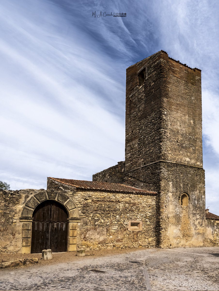 Un poco de paz...

#Segovia #pedraza #castillayleon #España #spain #Church #Peace #Traveller #turismo #turist #PueblosMagicos #medieval #Urban #urbanscapephotography #urbanexplorer #cityphotography #cityphotography #explore #discover #old #historia #history #tiempo #relax