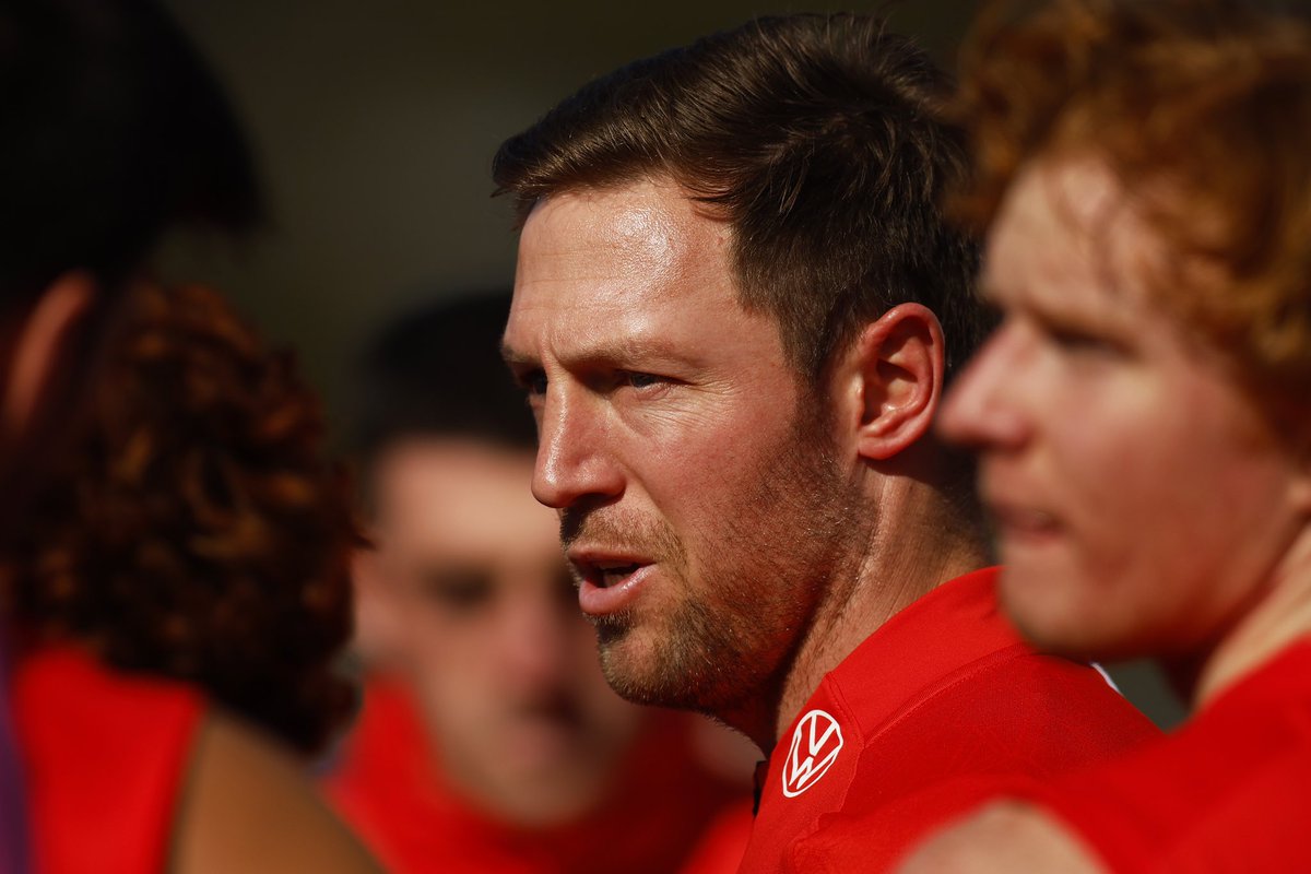sydneyswans's tweet photo. We say farewell to @Laids who will take up a coaching opportunity with the GIANTS.

He has done a superb job over the past 5 years as Head Coach of our NEAFL/VFL team to fast track the development of our young players.

Of course prior to this he played 61 games for the club. https://t.co/wGwOyUj6zK