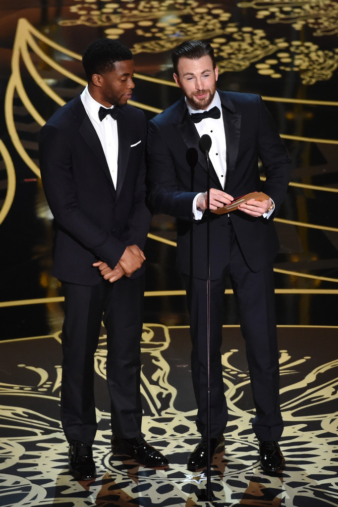 RT @doctorfan06: Chris with Chadwick Boseman presenting at the 88th Annual Academy Awards Show in 2016
#ChrisEvans https://t.co/Fvx2QyIOZn