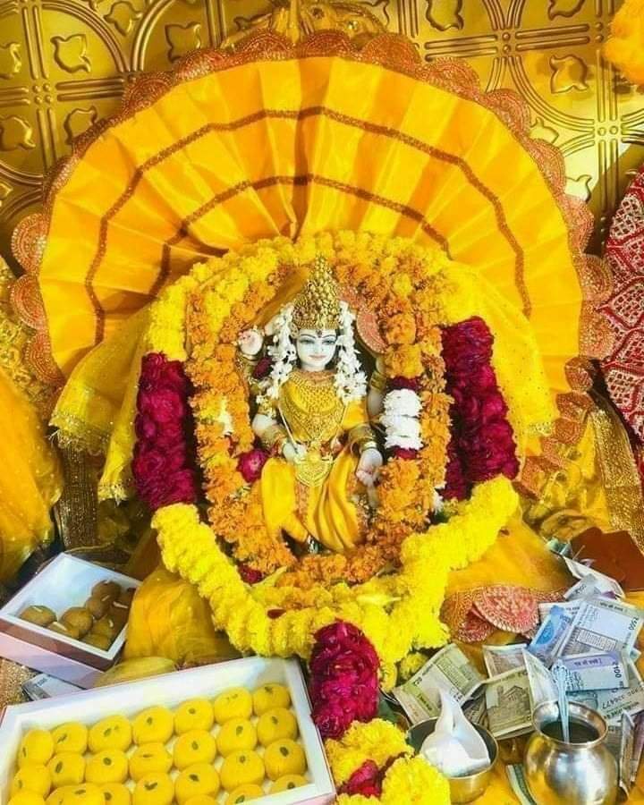 baglamukhipuja's tweet photo. Maa Bagalamukhi relieves a person from problems related to his enemies and negative energies. https://t.co/CVrCpXGKVZ