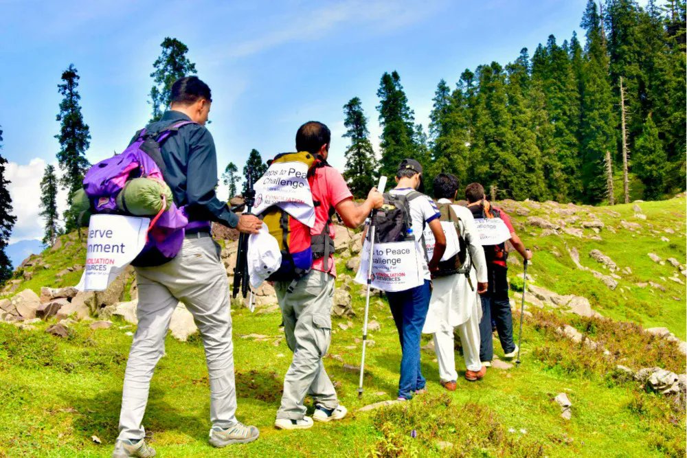 CRbuildpeace's tweet photo. This team of peace and environmental activists completed a two-day mountain hike in Jammu and Kashmir for #StepstoPeace. Here, expedition leader @maurfy shares the stories of the people they talked to along the way about life on the Line of Control: https://t.co/U4vx4reknE https://t.co/hWzGB7jj7b