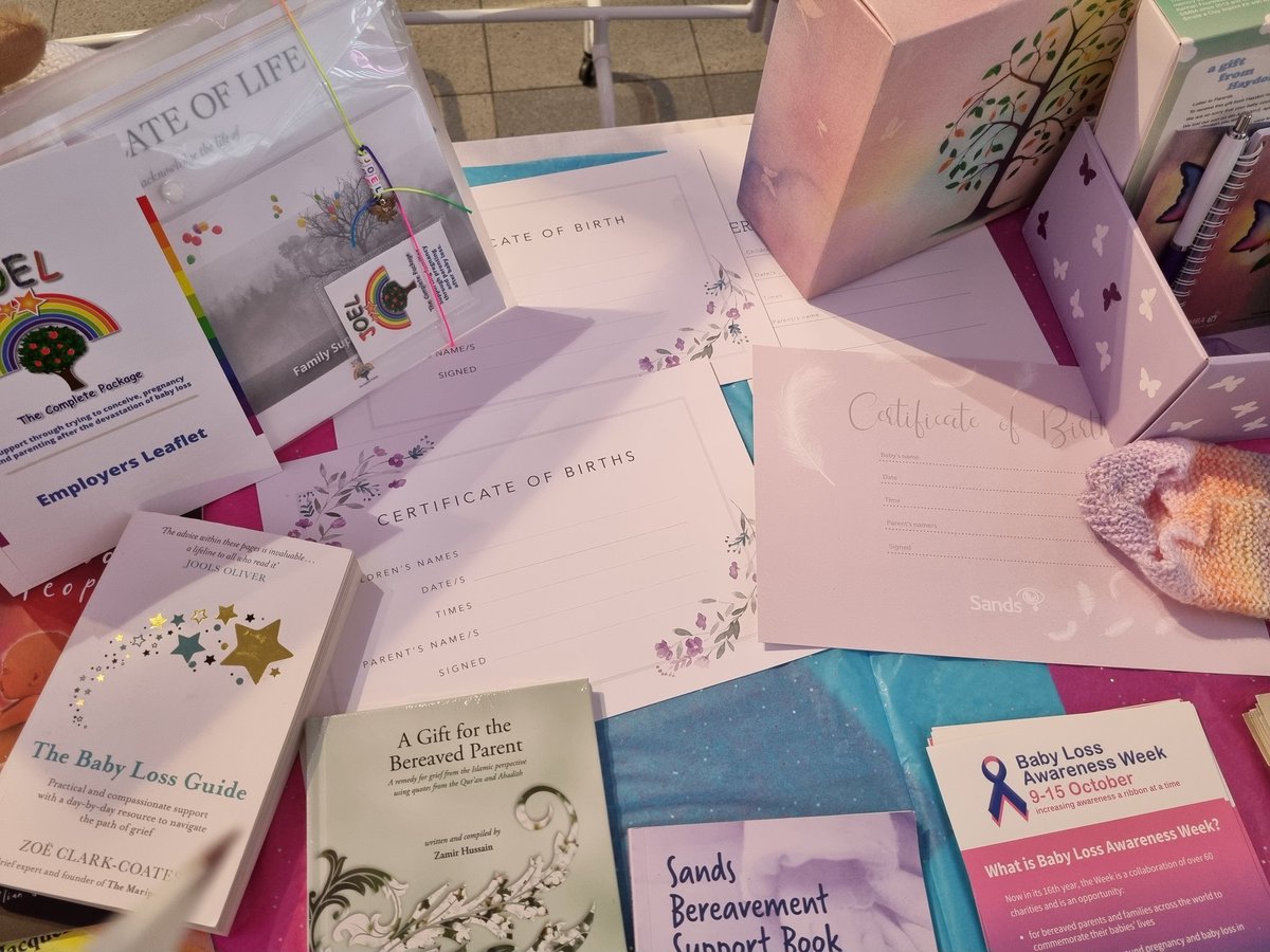 Nicole Callender (@nicolecnhs) on Twitter photo A week of remembrance with a bereavement team to be proud of. @NorthMidNHS <a href="/SarahHa88622902/">Sarah Hayes</a> <a href="/barbarakuypers/">barbara kuypers</a> <a href="/Dhruv_Rastogi/">Dhruv Rastogi</a> #Leanna A week of remembrance with a bereavement team to be proud of. @NorthMidNHS <a href="/SarahHa88622902/">Sarah Hayes</a> <a href="/barbarakuypers/">barbara kuypers</a> <a href="/Dhruv_Rastogi/">Dhruv Rastogi</a> #Leanna