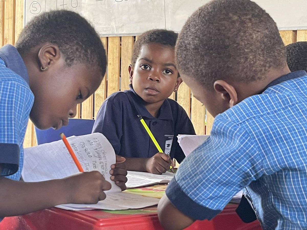 afcisghana's tweet image. We truly are up to a great start, striving for academic excellence and devoted to sow the seeds of God’s word in the hearts of the most precious of God’s children.The future is exciting and we are grateful to our parents for trusting us with these kids. #Afcisghana #AbideInChrist