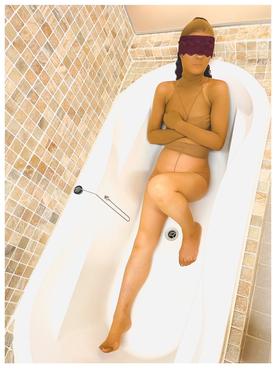 zentai_072's tweet photo. 2022/10

Model:xxxxx

#zentai #tights #pantyhose #nylon #fetish #ゼンタイ #パンスト #タイツ #フェチ https://t.co/ZYVyGlM93H