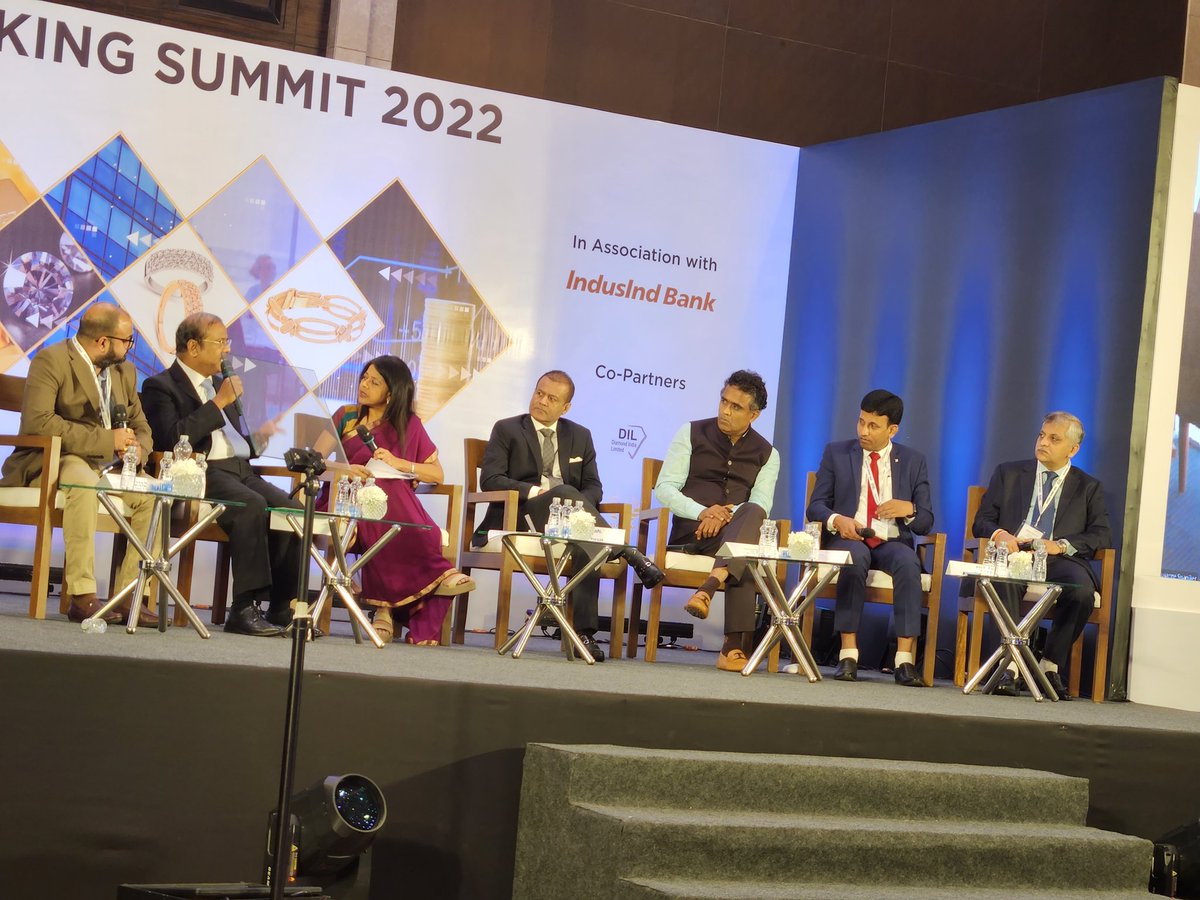 nirupa_bhatt's tweet photo. Good to hear optimistic outlook being presented by gem &amp; Jewellery industry and bankers #gjepc https://t.co/f4pkeEOq1X