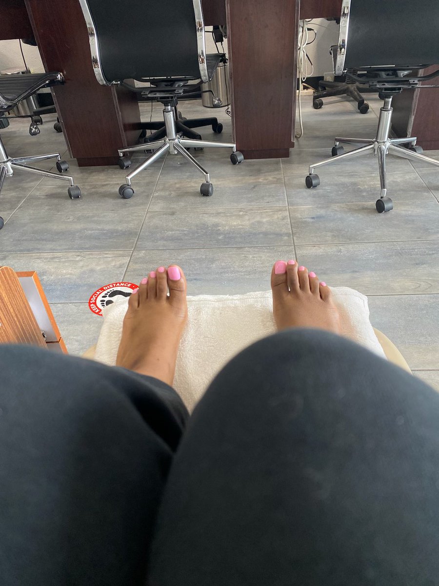 PeachesAnFeet's tweet photo. New to the @Feetfinder app 🥰🧡 #feet #feetfinder #Feet https://t.co/PvvGAqnbn6