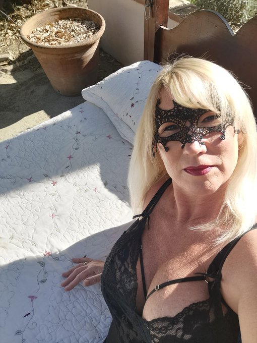 Actions started x https://t.co/5pRXLElkgZ<a href="/tag/adultwork"class="tags"><span>#adultwork</span></a>