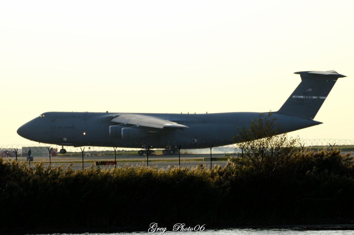 actcoum's tweet photo. Le C-5M-SCM Super Galaxy de l'@usairforce à l'atterrissage ce jour à #nice06 pour la mission #Swot de @Thales_Alenia_S 

#AvGeek #planespotting #c5galaxy 
@AeroportNice https://t.co/YRAKxIMkne