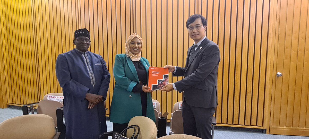 Moctar18's tweet photo. Valuable insights shared by @UNDESA from the 2022 E-government Survey Report launched today at @ECA_OFFICIAL along with key findings on global and Africa's regional trends in Digital Governance. Full report can be accessed here:👇🏾
https://t.co/GPt6yJgOFg https://t.co/UqSBYrW2Wk