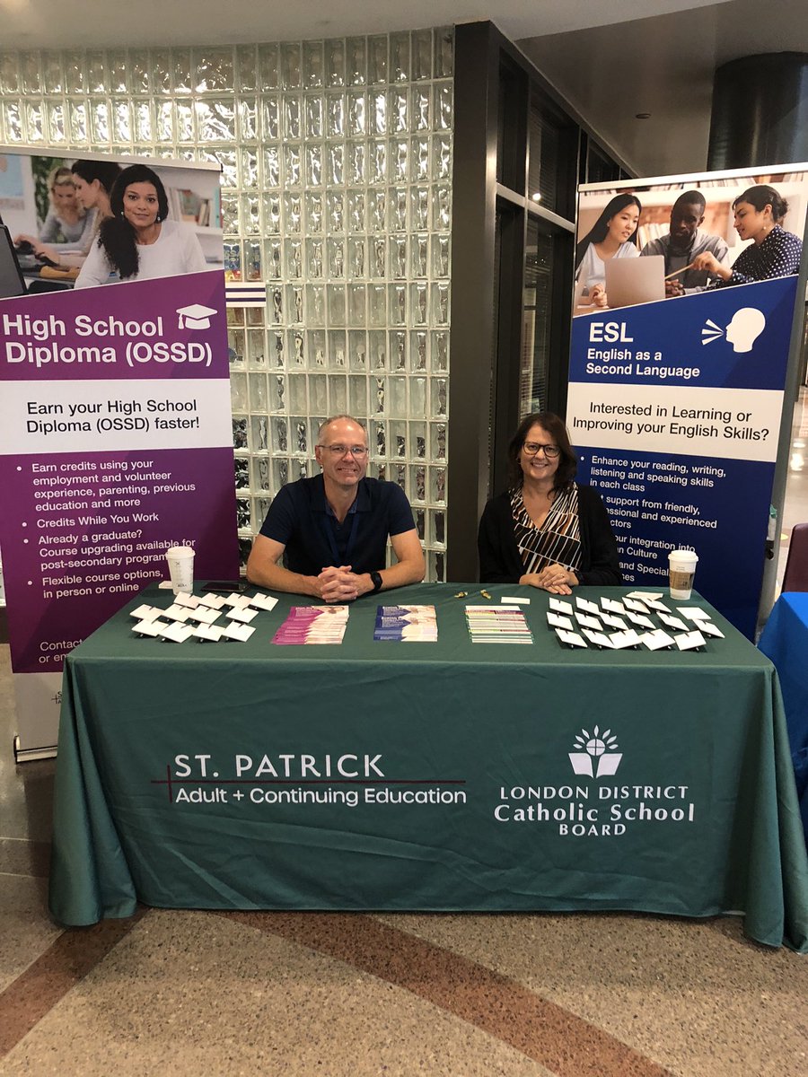 gordonldcsb's tweet photo. Happy to be part of the community partners at JPII parent/teacher conference night. https://t.co/zqyyllMXWx