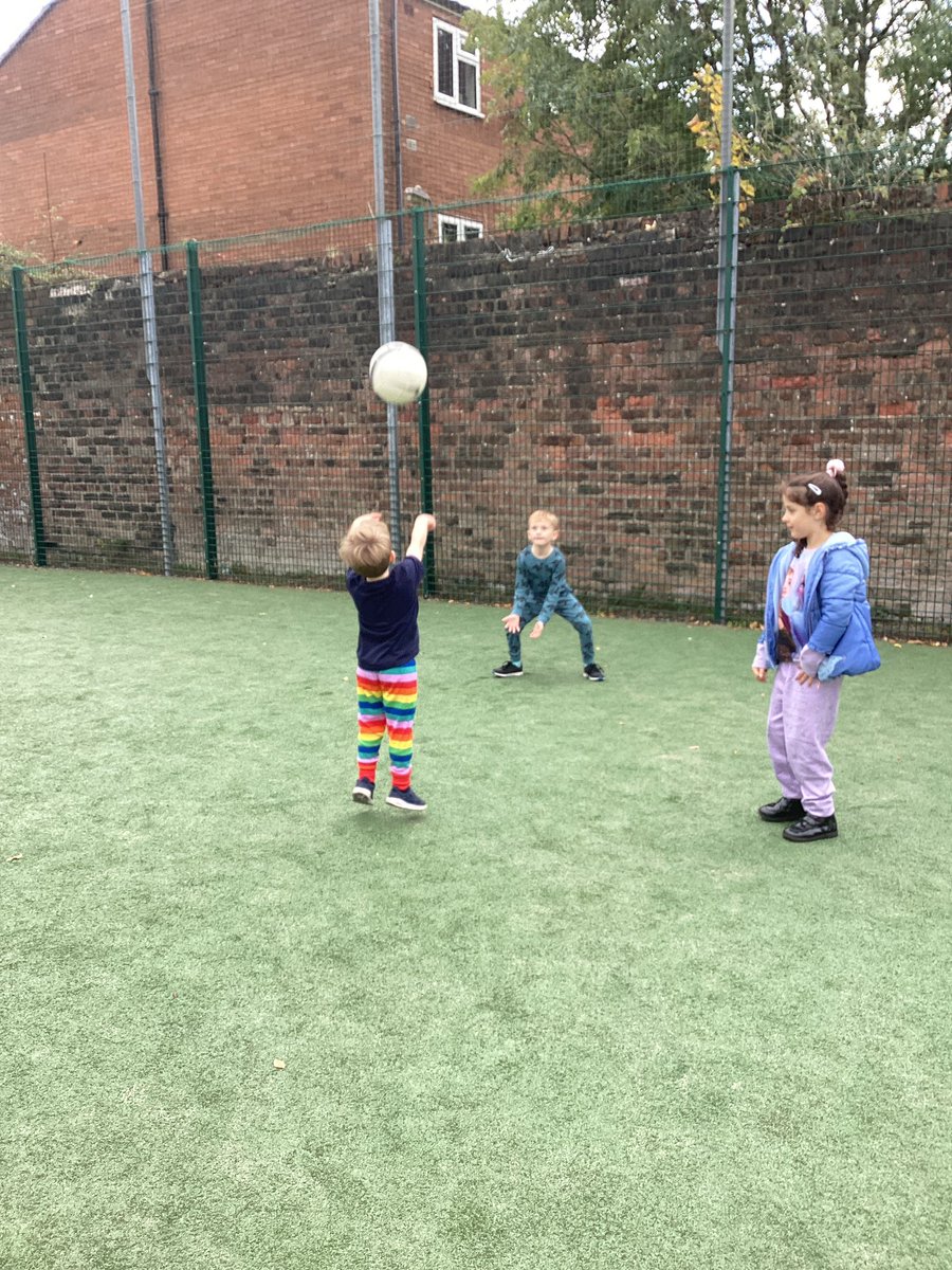 StSebastiansPrimary tweet media