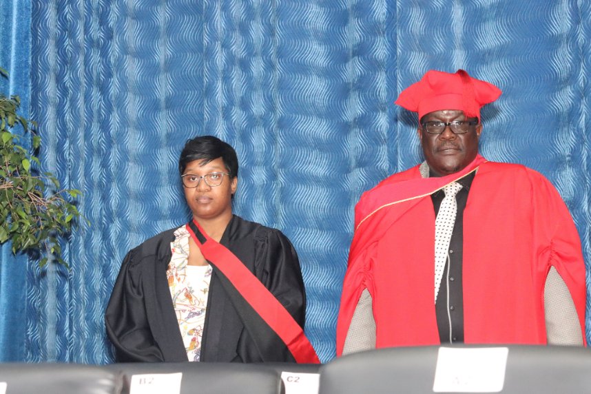 ULvarsity's tweet photo. Watch the live proceedings of the 2022 Spring Graduation Ceremony on YouTube:https://t.co/RoXT2o4Xwj
#ULEvents2022 #ULGraduations2022 https://t.co/3XDiZ7WDGI