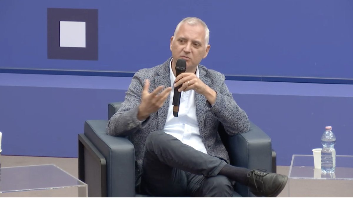 Soste_Nico's tweet photo. "I bisogni complessi non si possono risolvere da soli. Dobbiamo lavorare insieme. Impariamo a raccontarci e raccontare la realtà con coraggio ed affrontare nuove sfide" - Paolo Ferrara, Direttore generale @tdhitaly
#INCNonProfitLab #PoveriNoi
@RaiperilSociale https://t.co/hvsUPpcF6c