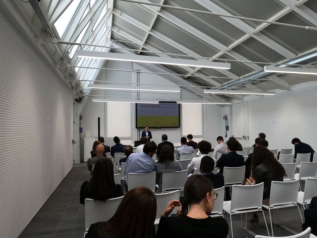 BIREX_CC's tweet photo. 🚀Ufficialmente partita la seconda edizione di #ITechInnovationProgram, programma di accelerazione per #startup innovative promosso da G-Factor e CRIF.
#BIREX_CC promotore della call sul tema #Industry 40 e #BigData.
Leggi il comunicato stampa 👉🏻 https://t.co/Ghlb69Q9LT https://t.co/HTLTvCQho1