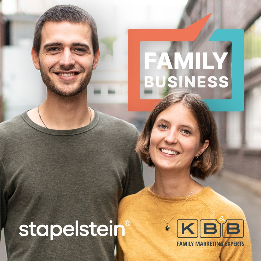 KBundB's tweet photo. 🚨Neue Podcastfolge FAMILY BUSINESS:

Ihre Mission – Bewegung ins Leben von Kindern zu bringen – wird zum Welterfolg!
→ Zu Gast: Hannah und Stephan von Stapelstein

🎧 Reinhören:
https://t.co/5lVKc2tBBr https://t.co/G5Qfq4SydN