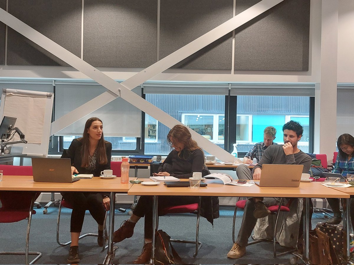 Livia_Mar82's tweet photo. @AgataPapotto now introducing #London #Hamburg and #Milan nature based solutions generating social and environmental impact.

@CLEVER_Cities @EUBIC @UEL_News 

#h2020 #ebnproject #greentransition https://t.co/10v9HX8gTT