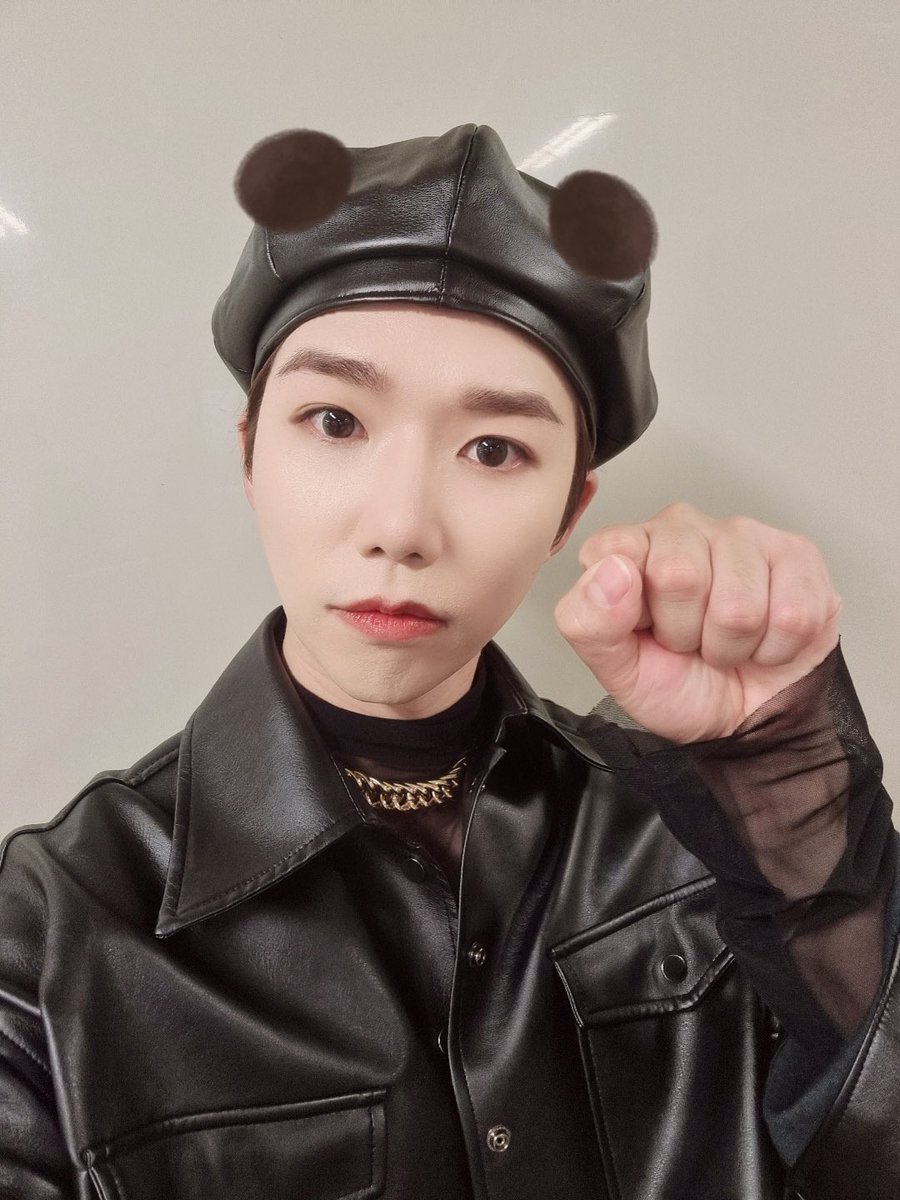 FAVE1_official's tweet photo. 【🤡】
ロッキョンたん💓💓

#FAVE1  #페이브원 #1Chu ♡
#RockHyun
#록현 https://t.co/ZkmxdD3hOq