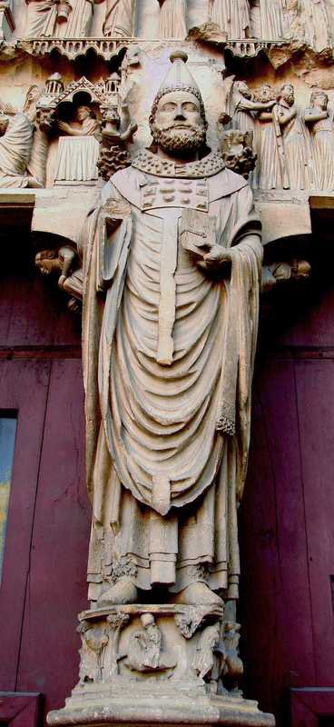 O God, who raised up Pope Saint Callistus the First
to serve the Church
and attend devoutly to Christ’s faithful departed,
strengthen us, we pray, by his witness to the faith,
so that, rescued from the slavery of corruption,
we may merit an incorruptible inheritance.

#HolyMass