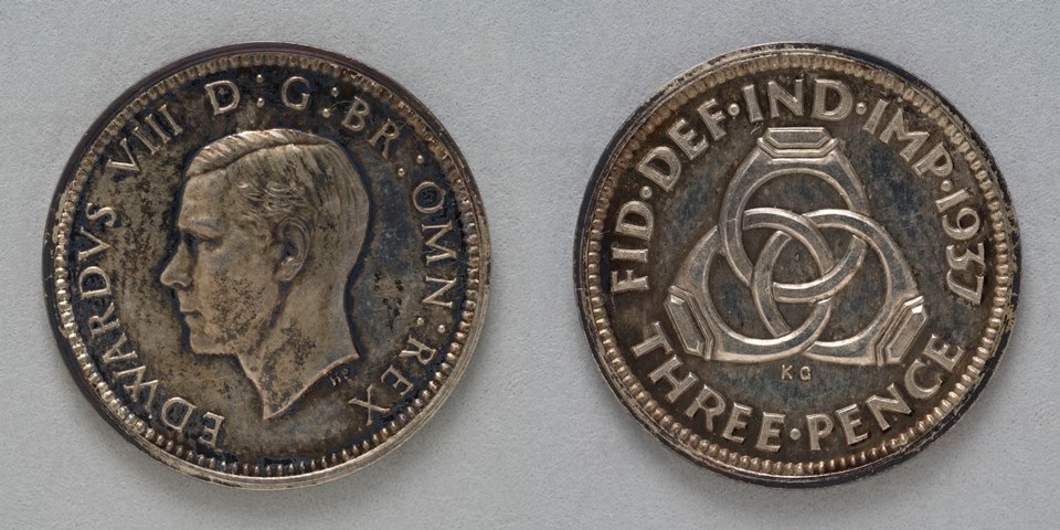 CMaclean96's tweet photo. @DrFrancisYoung Here's the threepence, also from the Royal Collection.

Royal Collection Trust / © His Majesty King Charles III 2022 https://t.co/M10ipe1upw