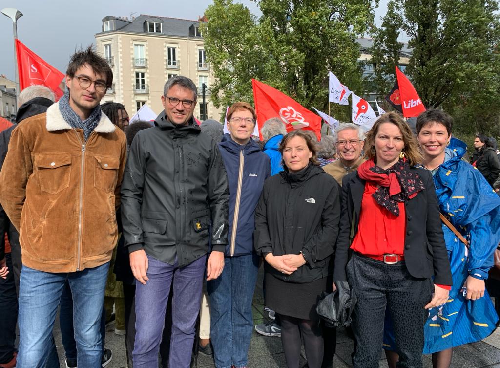 Non à un nouveau CRA ! Ni à #Nantes ni ailleurs. Cette stratégie d’enfermement systématique des réfugiés, cette privation de liberté est insoutenable !