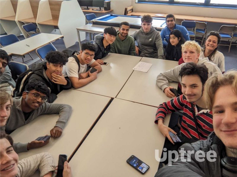 Getuptree's tweet photo. Thank you @hf_phoenix for having us in to deliver an Uptree assembly to your #Year12 students!

It was wonderful to share #WorkExperience opportunities with them and talk what they can do now to shape their futures 🚀

Read more about the assembly here:
https://t.co/gQBtqq9w1C https://t.co/0FyWFHE1Kw