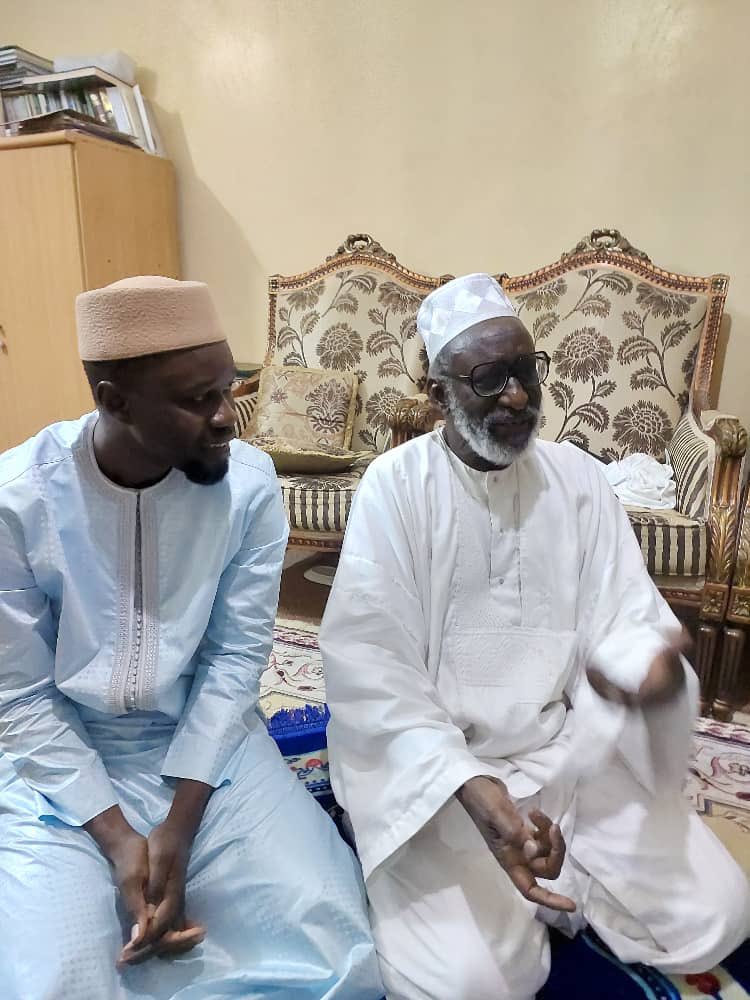 SonkoOfficiel's tweet photo. Je remercie très sincèrement le guide Thierno Madani Tall, à qui j’ai rendu une visite de courtoisie hier après-midi, pour son accueil chaleureux.

Après une heure de discussions très agréables et profondes sur beaucoup de sujets, nous avons effectué ensemble la prière de Timis. https://t.co/vb0gbNtYG1