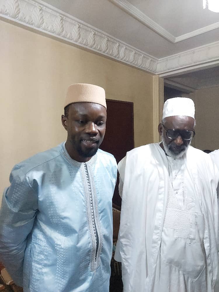 SonkoOfficiel's tweet photo. Je remercie très sincèrement le guide Thierno Madani Tall, à qui j’ai rendu une visite de courtoisie hier après-midi, pour son accueil chaleureux.

Après une heure de discussions très agréables et profondes sur beaucoup de sujets, nous avons effectué ensemble la prière de Timis. https://t.co/vb0gbNtYG1