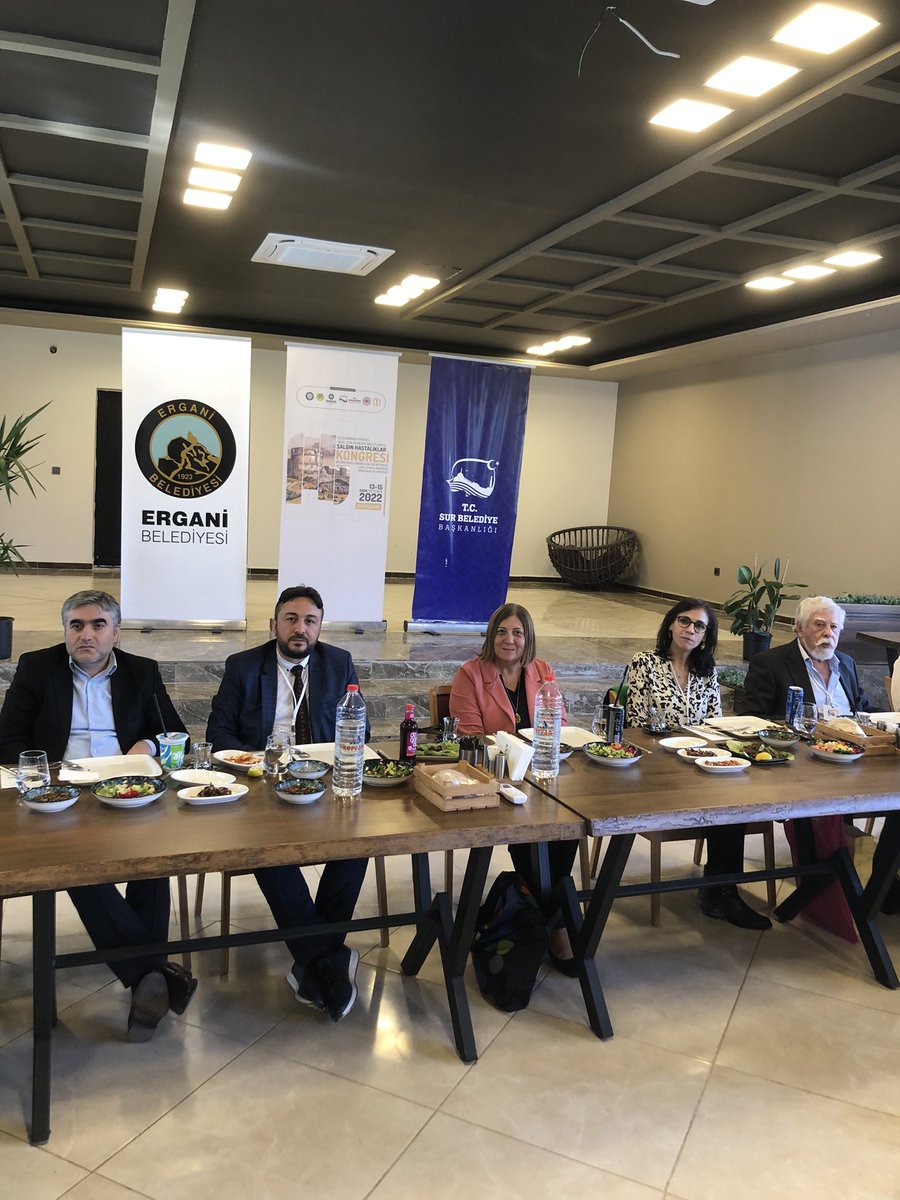 congressonepid1's tweet photo. Uluslararası Tarihsel Yasal, Etik ve Medya Boyutlarıyla Salgın Hastalıklar Kongresi 2.gününde değerli katılımcılarımızla öğle yemeğinden kareler.
#salgınhastalıklar #akademi #academic #academical #bilimsel #makale #etik #bilgi #medya #iletişim #kongre #tıp #ınternatıonal #ethics https://t.co/ta0tUhkteB