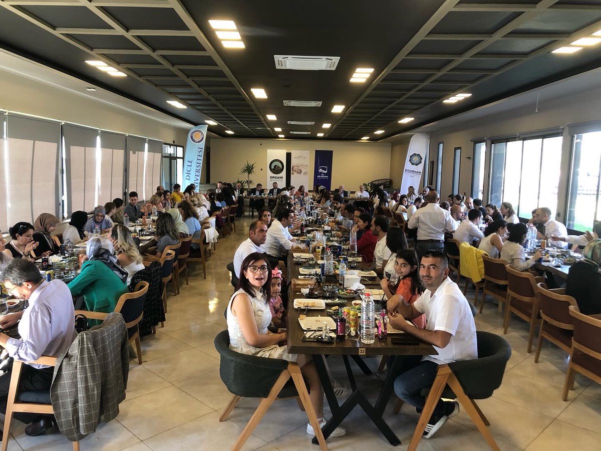 congressonepid1's tweet photo. Uluslararası Tarihsel Yasal, Etik ve Medya Boyutlarıyla Salgın Hastalıklar Kongresi 2.gününde değerli katılımcılarımızla öğle yemeğinden kareler.
#salgınhastalıklar #akademi #academic #academical #bilimsel #makale #etik #bilgi #medya #iletişim #kongre #tıp #ınternatıonal #ethics https://t.co/ta0tUhkteB